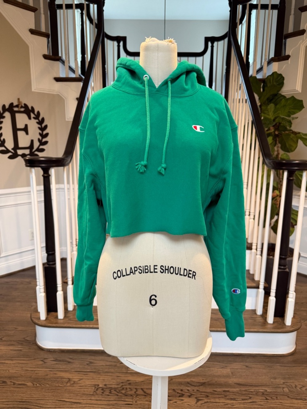Cropped Green Champion Hoodie Sweatshirt Athletic Activewear Athleisure